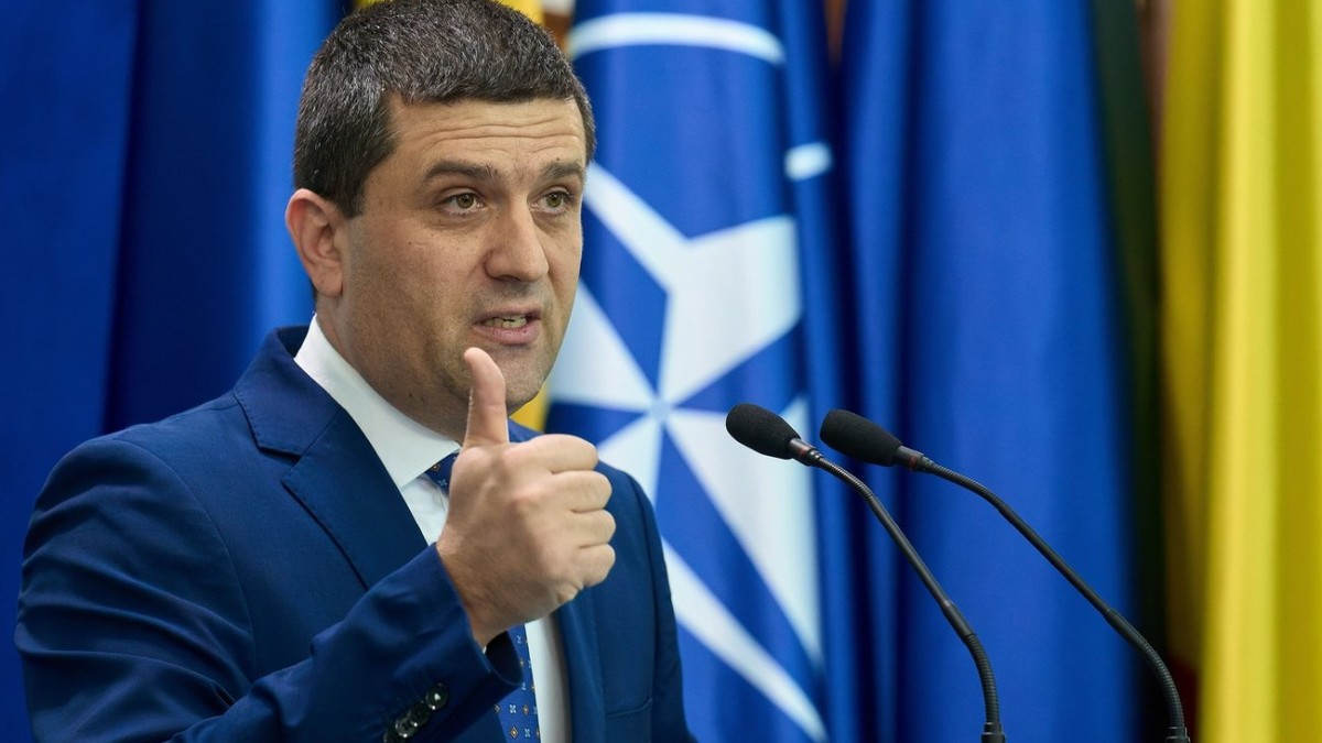 Radu Miruță, întrebat dacă pleacă militarii americani din România după vizita delegației Congresului SUA