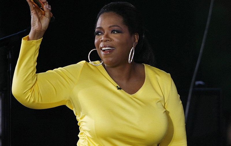 Film despre viaţa realizatoarei tv Oprah Winfrey, produs la Hollywood