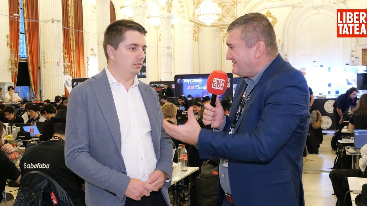 Adrian Avădănei, organizator DefCamp, a stat de vorbă cu Dorin Chioțea, redactor șef la Libertatea