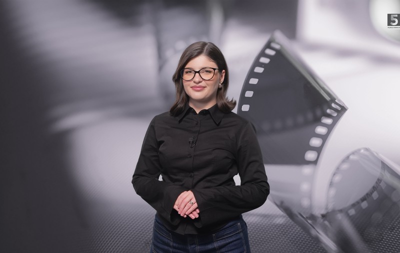 5 știri – Filme și seriale: În ce film horror va juca Scarlett Johansson. Ce comedie romantică intră în cinematografe