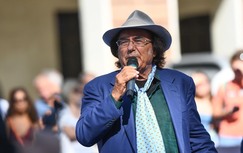 Al Bano îi oferă o casă familiei care a rămas fără copii pentru că locuia în pădure: „Am făcut același lucru cu Romina și copiii noștri”