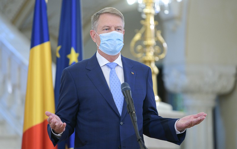 Circulație fără restricții, dar cu mască de protecție după 15 mai. Iohannis: „Vom putea să ne mișcăm mai liber, însă viața nu va reveni la normalitatea pe care am cunoscut-o”