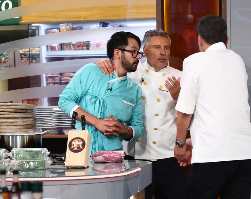 „Chefi la cuțite”, 21 decembrie 2025. Cine sunt concurenții care au părăsit emisiunea
