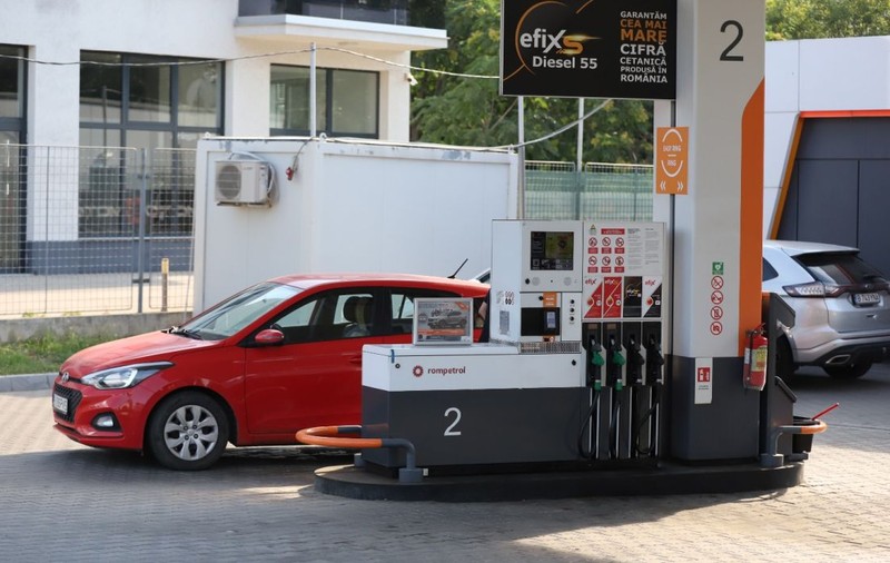 Benzina și motorina s-au scumpit joi, 23 iulie. Cât costă litrul de carburant în București, Iași, Cluj-Napoca, Timișoara și Constanța