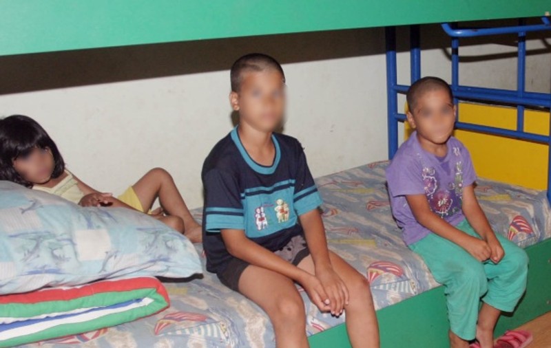 Copiii adoptaţi de străini se întorc în ţară să ajute orfanii