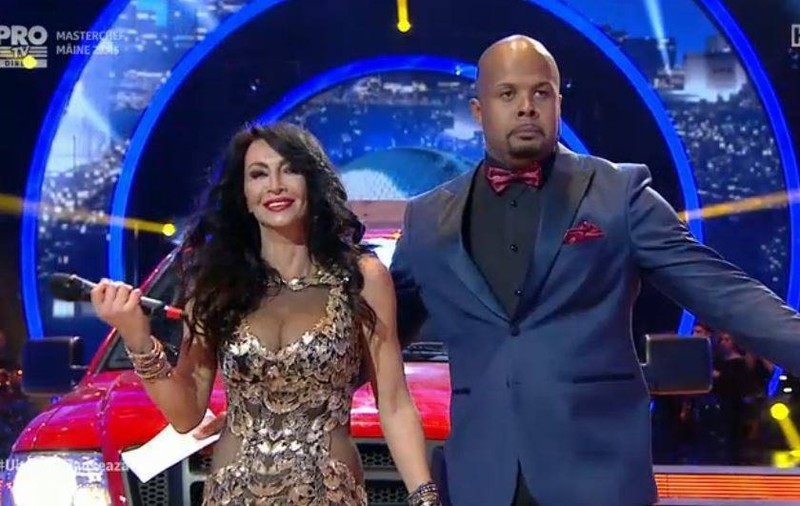 Uite cine dansează. Ele sunt cele trei perechi care merg în marea finală