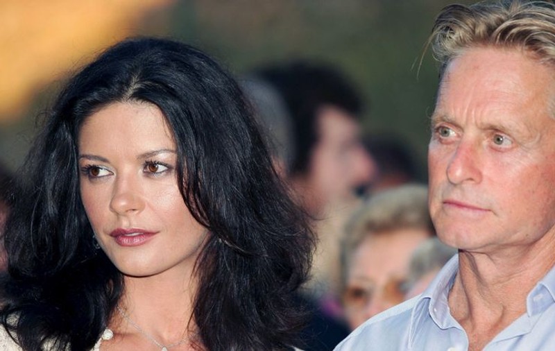 Catherine Zeta Jones a refuzat un rol ca să fie aproape de Michael Douglas