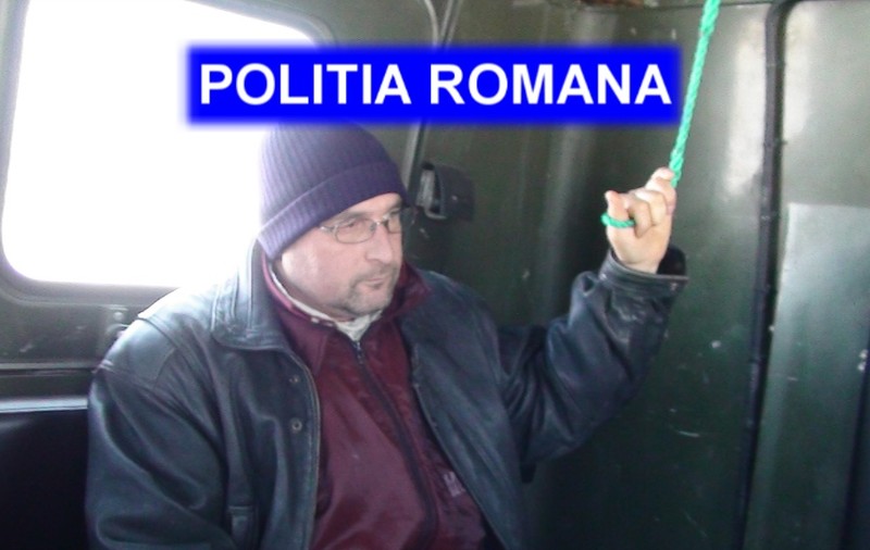 Angajatul model scos cu poliția din nămeți! Nu voia să își părăsească postul deși îngheța!
