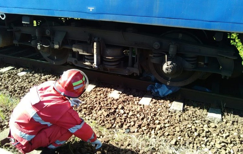 Un bărbat din Baia Mare s-a sinucis aruncându-se în fața trenului