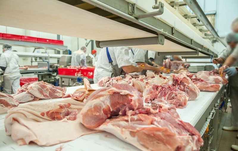Produse alimentare confiscate şi amenzi de peste 60.000 lei, înainte de Paștele Catolic