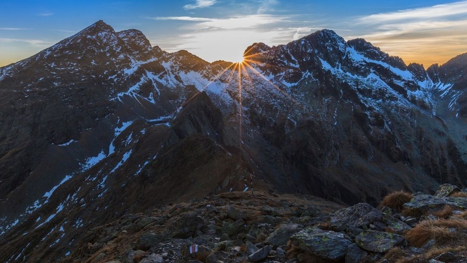 Jurnaliștii britanici recomandă Carpații Meridionali drept alternativa europeană perfectă la Everest Base Camp. Sursă foto: Profimedia Images