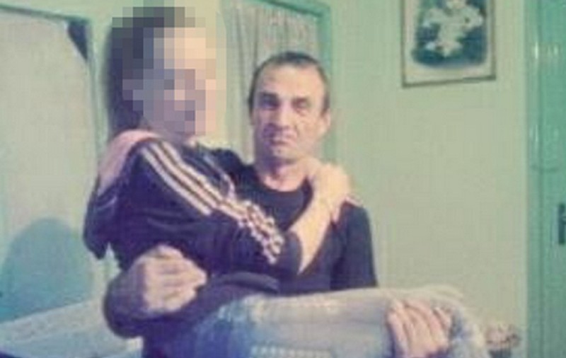 Decât despărțiți, mai bine morți! Un bărbat din Vaslui și-a ucis soția și și-a înjunghiat fiica