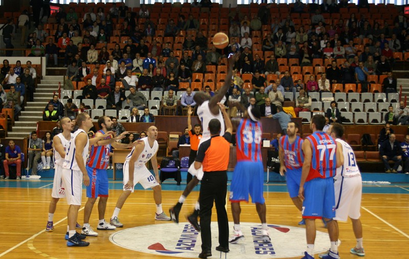 O nouă victorie pentru Steaua, cea cu numărul 9. Titus Nicoară, omul meciului!