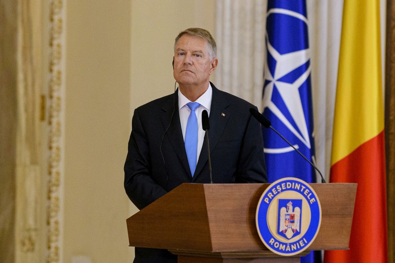 Presedintele Klaus Iohannis sustine o conferinta de presa la finalul intrevedirii cu presedintele Republicii Italiene, Sergio Mattarella, aflat in vizita oficiala in Romania, la Palatul Cotroceni, in Bucuresti, miercuri, 19 iunie 2024. ALEXANDRU DOBRE/ MEDIAFAX FOTO.