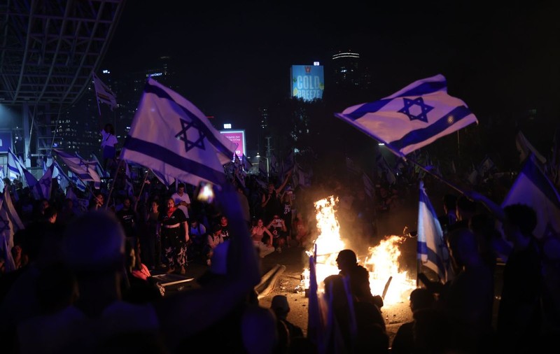 Grevă a medicilor din Israel, noi proteste anunțate și avertismente privind „un război civil”, după reforma judiciară a lui Netanyahu