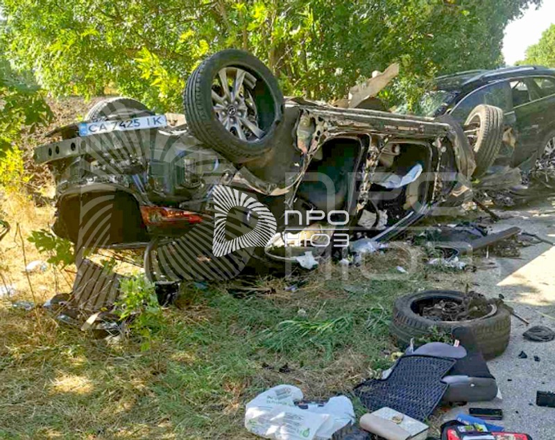 Două mașini românești, distruse de un șofer ucrainean, în Bulgaria. Doi morți și trei răniți grav