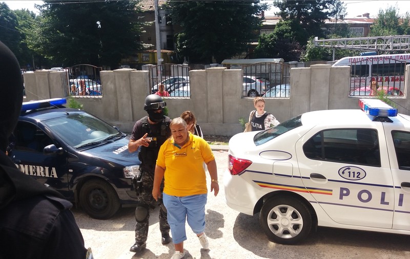 Percheziţii la mai multe firme-fantomă din România. Prejudiciul: 5 milioane de euro GALERIE FOTO