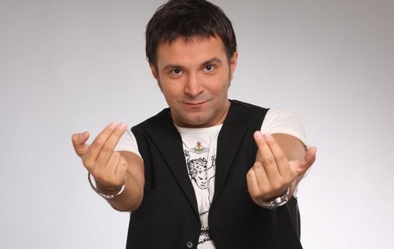 Daniel Buzdugan, supărat pe PIȚIPOANCE: "Fă, nu mai adormiți cu rujul pe buze ca-n filme". Vezi ce l-a făcut să răbufnească!