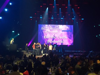 Momentul în care Electric Castle a luat premiul, la European Festival Awards