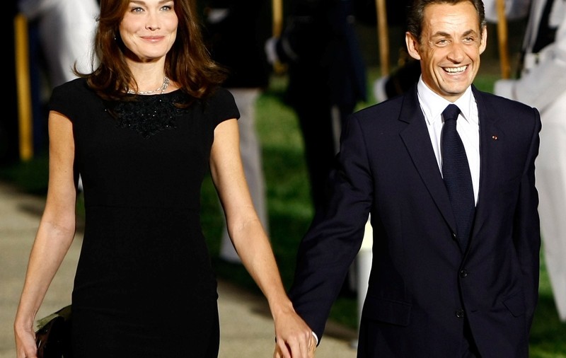 Carla Bruni vrea să rămână însărcinată