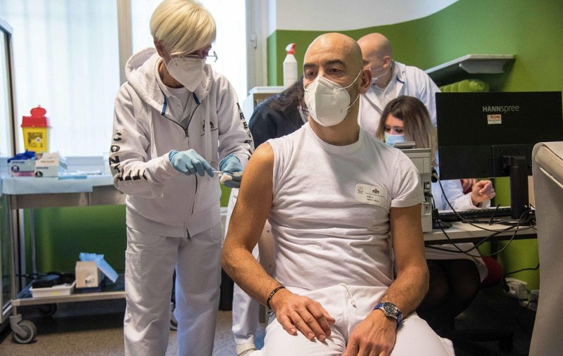 Medic italian: „Situația COVID din România este disperată și riscă să fie un pericol și pentru Italia”