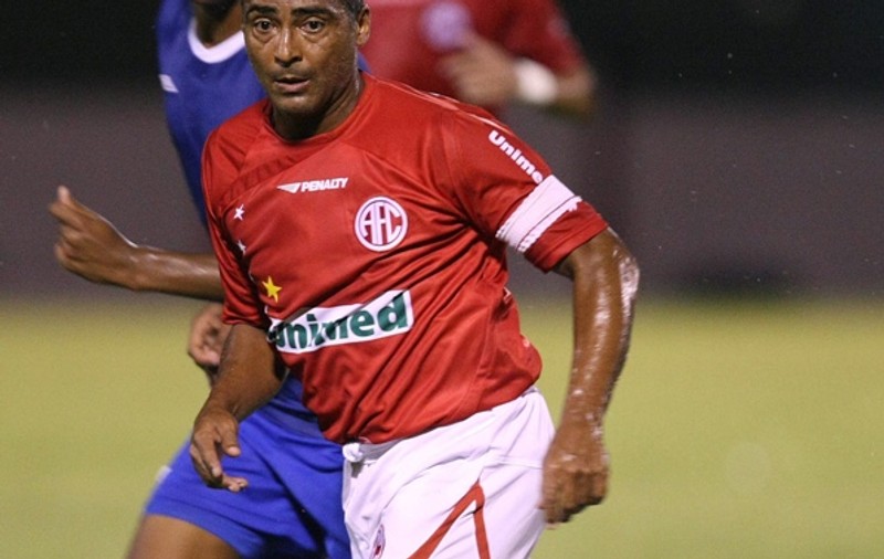 Cine a fost cel mai bun: Pele, Maradona sau... Romario?