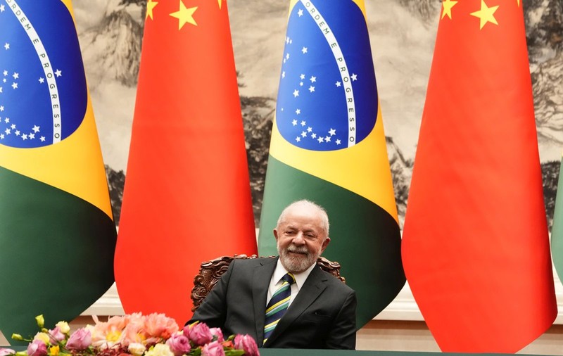 Critic la adresa SUA și UE, președintele Braziliei vrea să medieze pacea în Ucraina, alături de China, EAU și alte țări