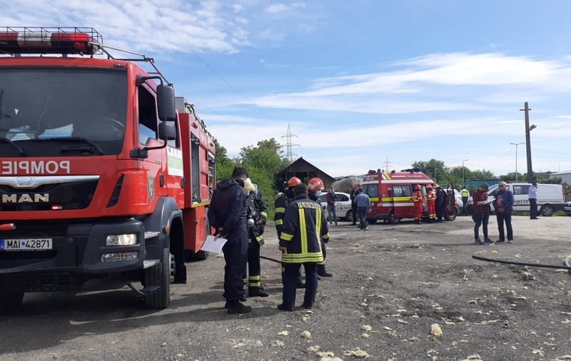 Explozie la o fabrică din Râmnicu Vâlcea. Doi oameni au murit