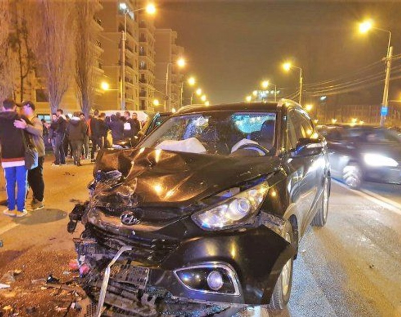 Două accidente rutiere au avut loc în Mamaia, la un interval de câteva ore. Cinci persoane au fost rănite (FOTO & VIDEO)
