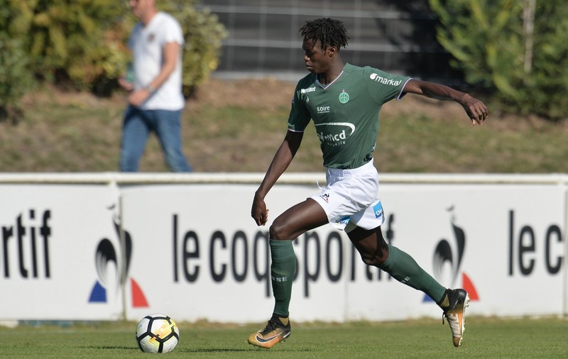 Un fost fotbalist al echipei Saint-Etienne, împușcat mortal, la doar câteva săptămâni după ce fratele lui a fost ucis