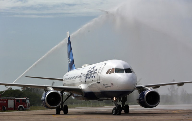 O companie aeriană revoluționează locurile din avion. Cum arată cel mai confortabil scaun care se transformă în pat