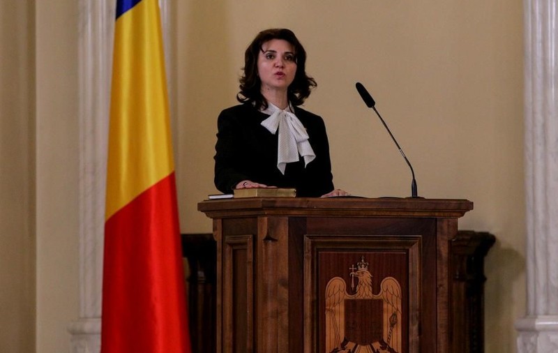 Evaluarea Națională și Bacalaureatul, decise până săptămâna viitoare, a promis ministrul Educației. „Toate aceste scenarii vor fi corelate cu ceea ce se întâmplă de la o zi la alta” a spus Monica Anisie