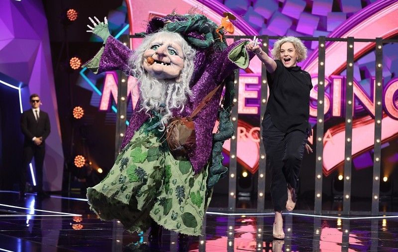 Maia Morgenstern urcă pe scena de la „Masked Singer România”. „Nu, nu sunt eu Muma Pădurii”
