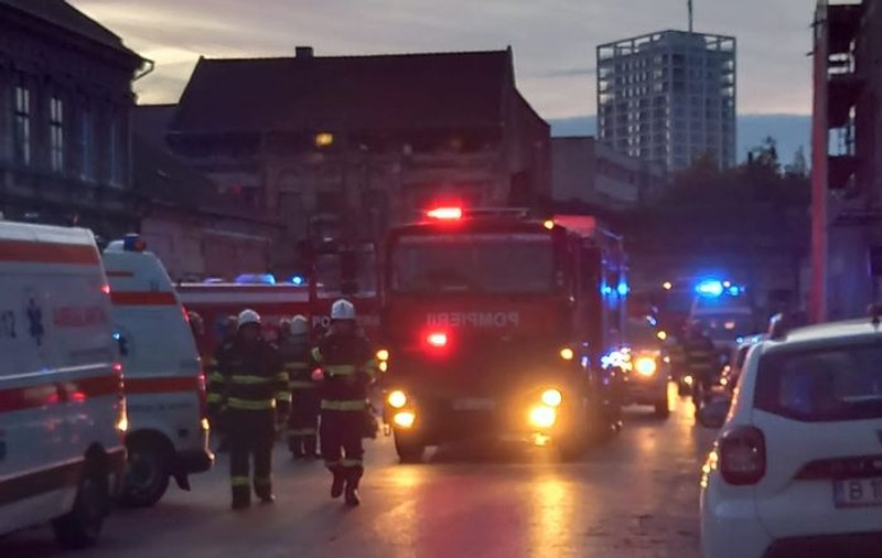 Plan roșu de intervenție activat în Timișoara din cauza unui miros puternic și înțepător dintr-o biserică. Peste 80 de persoane s-au autoevacuat