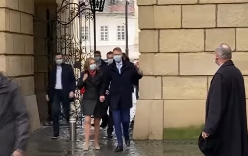 VIDEO | Unde își petrece Klaus Iohannis sărbătorile de iarnă. Ce a făcut șeful statului în prima zi de Crăciun