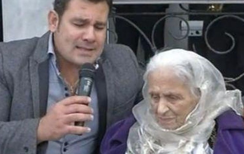 EXCLUSIV | IONUŢ DOLĂNESCU, în lacrimi de durere, după moartea BUNICII: "Fratele meu VA AFLA DIN PRESĂ că s-a stins"