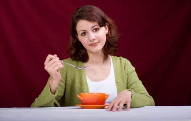 Dieta cu supă de varză. Slăbeşti 7 kg în 7 zile