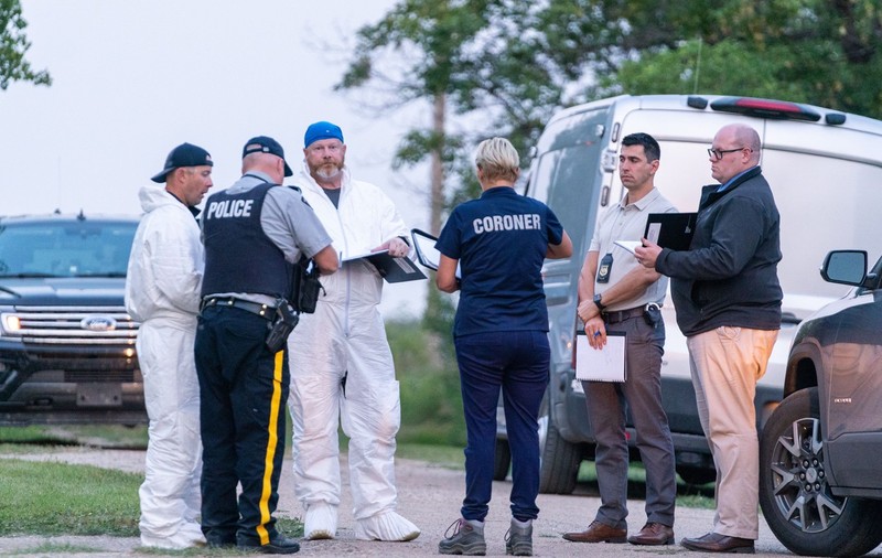 10 morți și 18 răniți într-un atac cu cuțitul care a șocat Canada. Doi suspecți, căutați de polițiști