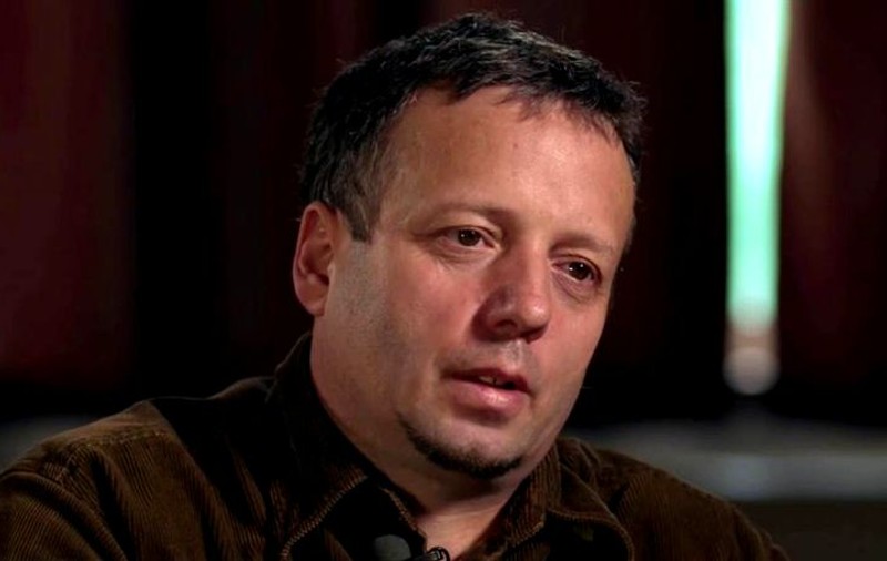 Guccifer va fi extrădat în Statele Unite după ce își execută pedeapsa în România