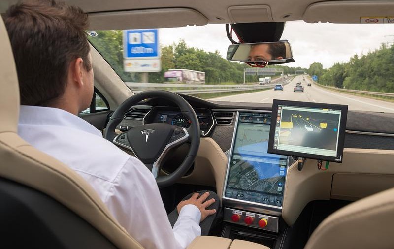 Mașinile fără șofer s-ar putea regăsi în curând pe străzile Clujului. Compania Bosch face teste