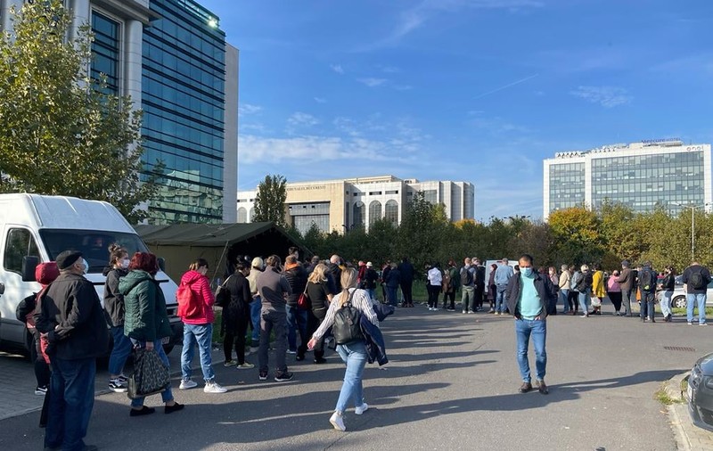 A doua zi a Maratonului Vaccinării din București. Câte persoane s-au imunizat până acum