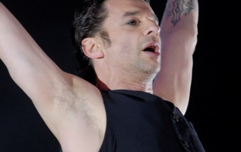 Dave Gahan a revenit pe scenă
