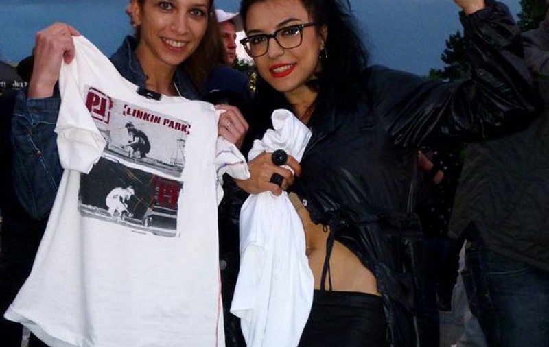 DJ Wanda s-a dezbrăcat în fața a mii de oameni la concertul Linkin Park! | FOTO