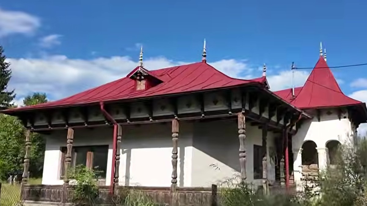 Satul din Prahova unde bucureștenii au cumpărat aproape toate casele. Sursă foto: Captură Youtube.