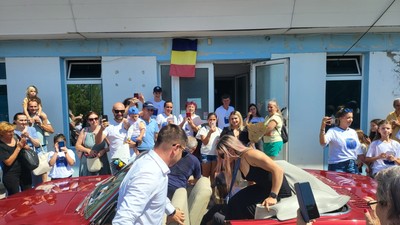 863139b0-0c9c-44ea-b4a7-1f7cda8f78b3 (1)