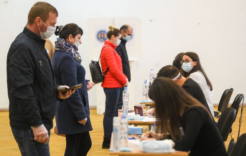 Deutsche Welle: Autoritatea Electorală din Moldova pune piedici diasporei la votul din 11 iulie