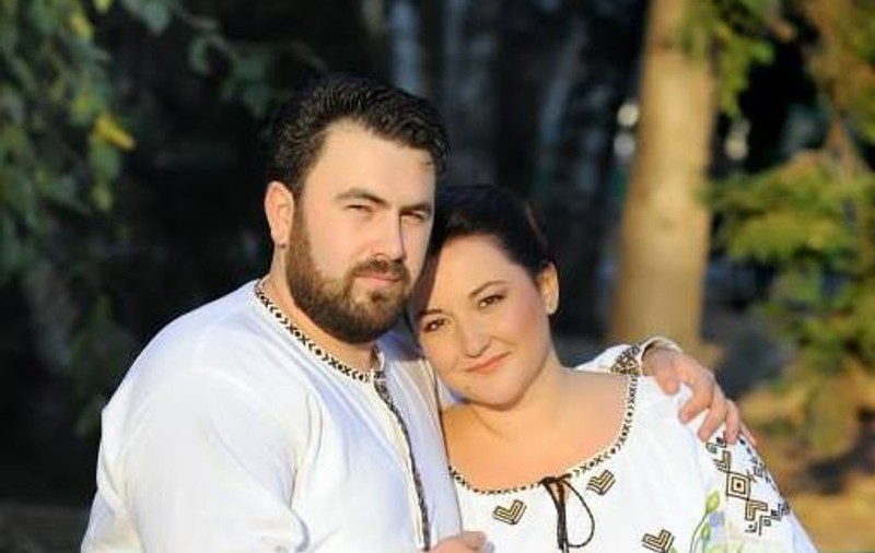 VIDEO EXCLUSIV. Dalida din «Las Fierbinți» a fost angajata soțului ei și spune că nu visa, pe vremea aceea, la o relație cu el «Era șeful meu. Era domnul Laurențiu»