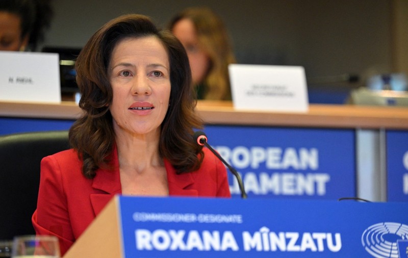 Roxana Mînzatu nu este vizată de un refuz, iar aprobarea noii Comisii Europene avansează