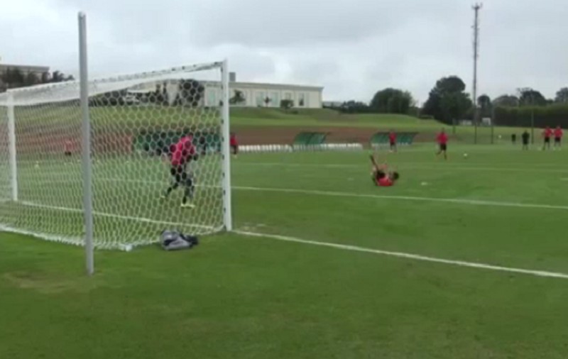 Super execuție a lui Dries Mertens, unul dintre cei mai buni prieteni ai lui Mihai Neșu! 