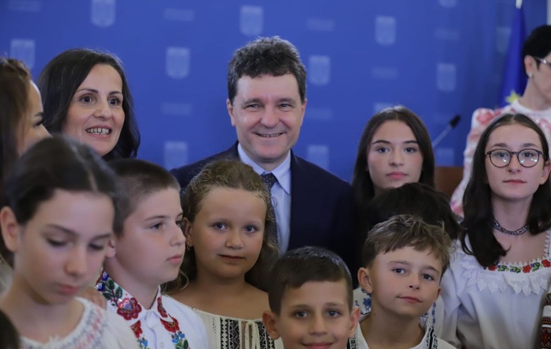 Nicuşor Dan, către copiii din diaspora: Statul ăsta român trebuie să aibă grijă de toţi românii. Se întâmplă asta în practică? Nu prea, în momentul ăsta